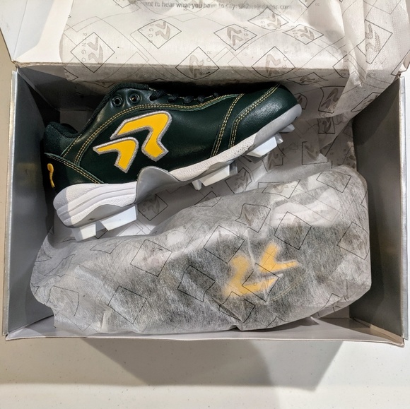 ringor softball cleats